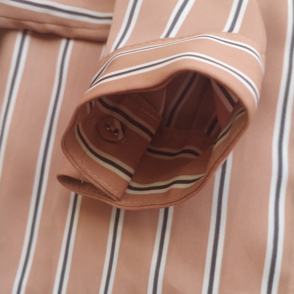 L'Academie Button Down Top - Picture 7 of 12